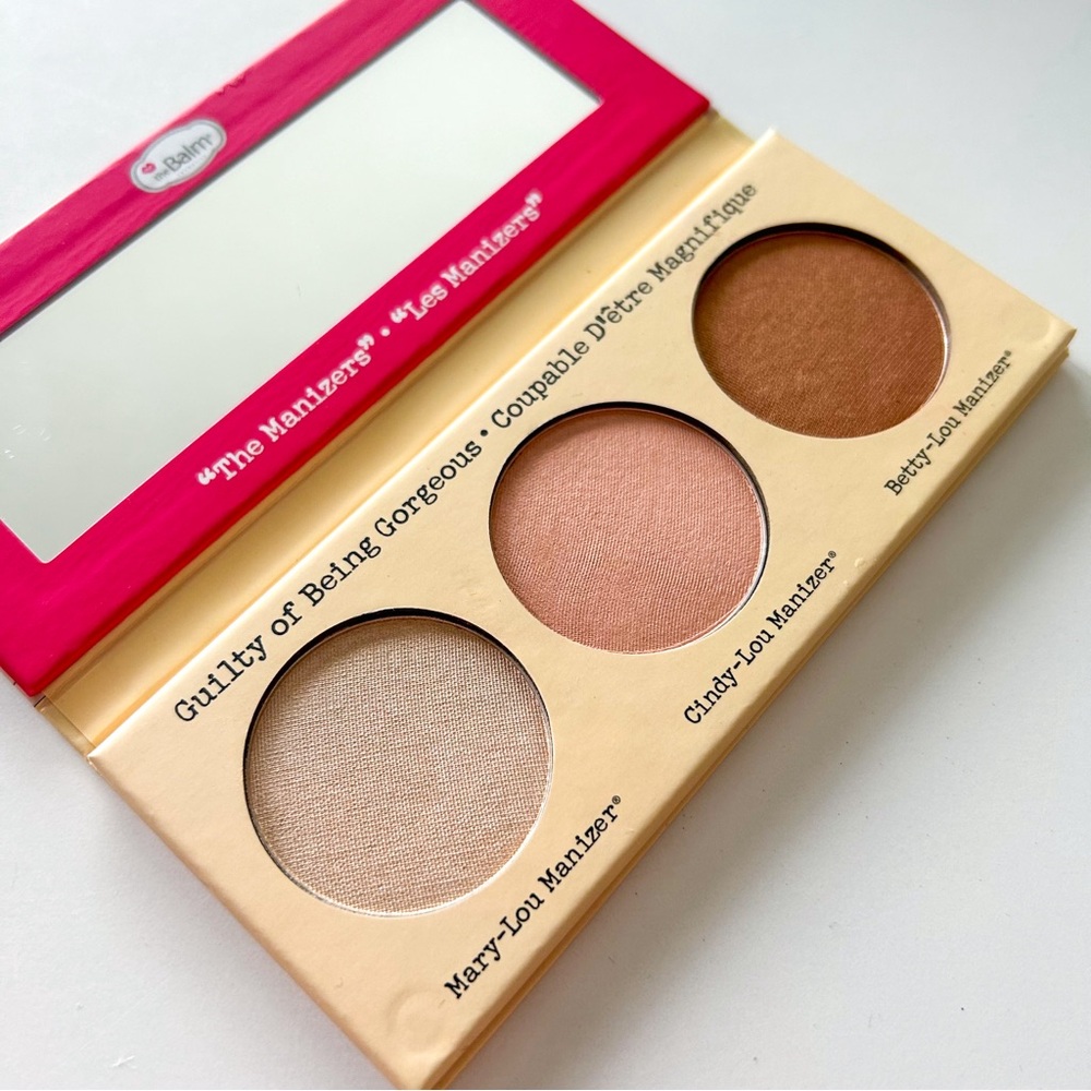 BRAND NEW TheBalm The Manizer Sisters Highlighter Trio